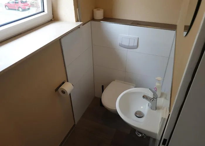 Generous I 7 Beds I 110 Sqm I Fast Internet