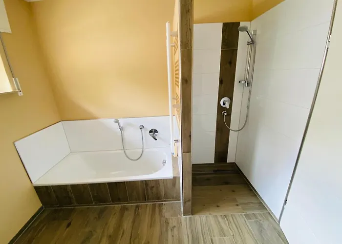 Generous I 7 Beds I 110 Sqm I Fast Internet *