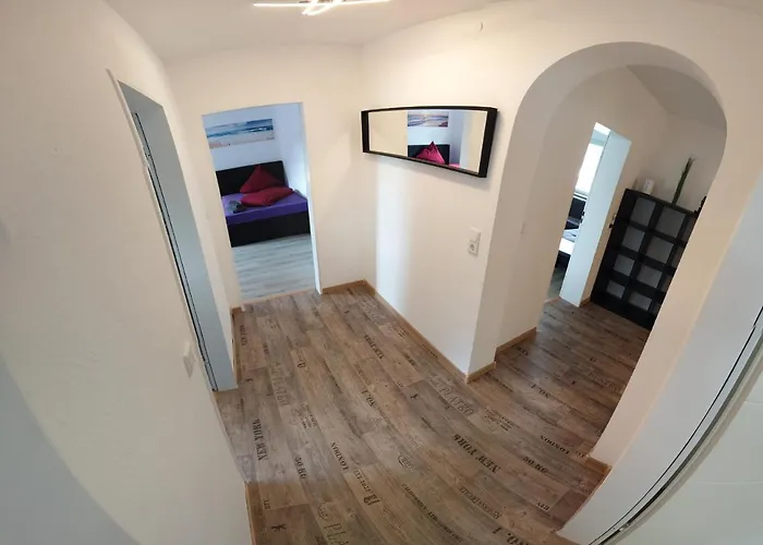 Generous I 7 Beds I 110 Sqm I Fast Internet Appartement