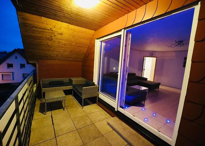 Generous I 7 Beds I 110 Sqm I Fast Internet Appartement